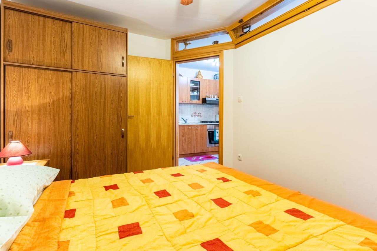 Kovacine Apartment Cres Esterno foto