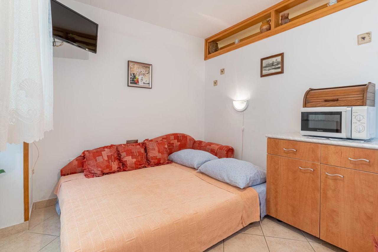 Kovacine Apartment Cres Esterno foto