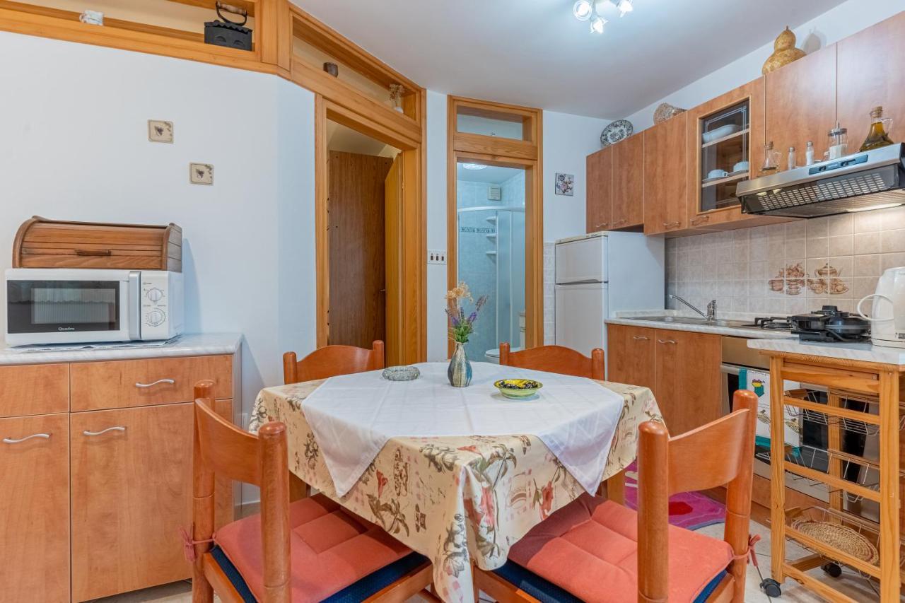 Kovacine Apartment Cres Esterno foto