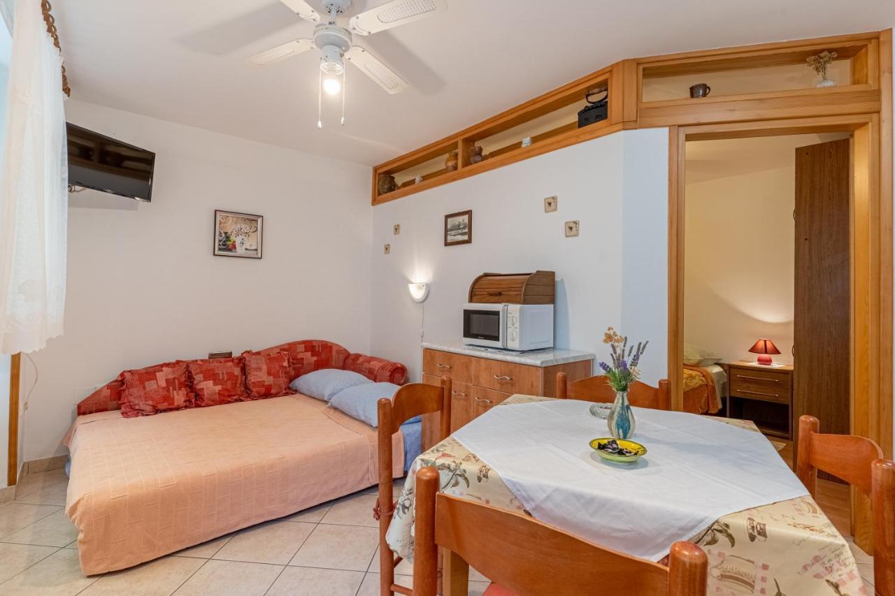 Kovacine Apartment Cres Esterno foto
