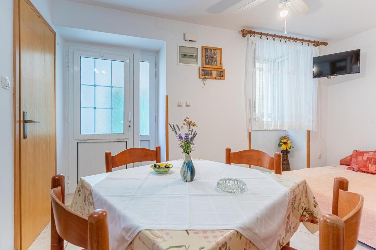 Kovacine Apartment Cres Esterno foto