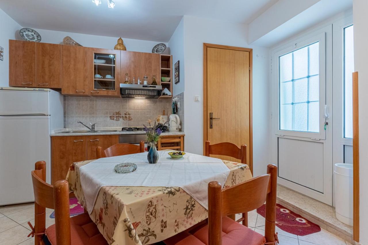 Kovacine Apartment Cres Esterno foto